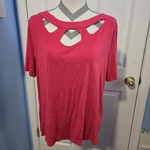 Beautiful Pink Hollow Out Top Size 1X
